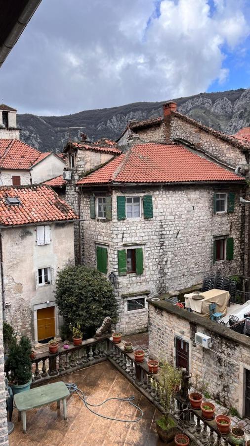 Sunstone Apartments Kotor Buitenkant foto